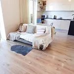 спальня-студия с видом на море и парк Apartament Odessa