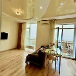 спальня-студия с видом на море и парк *