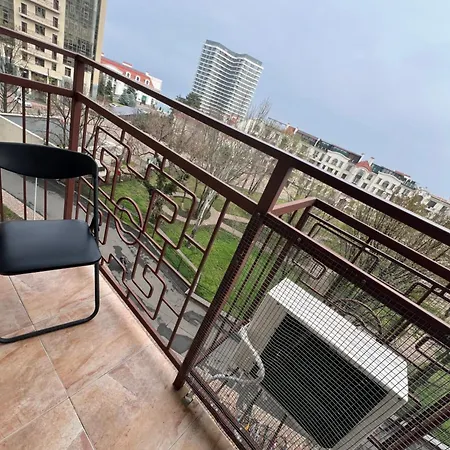 спальня-студия с видом на море и парк * 오데사