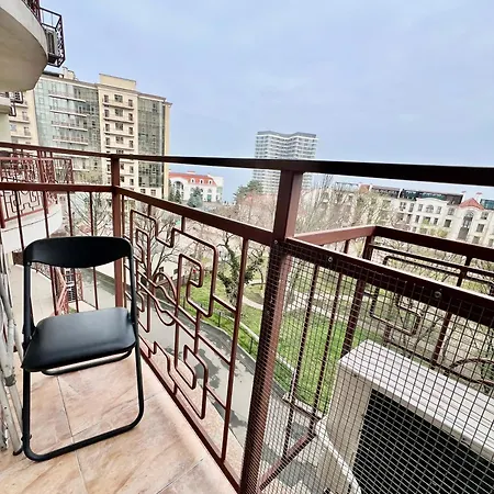 Apartment спальня-студия с видом на море и парк Odesa