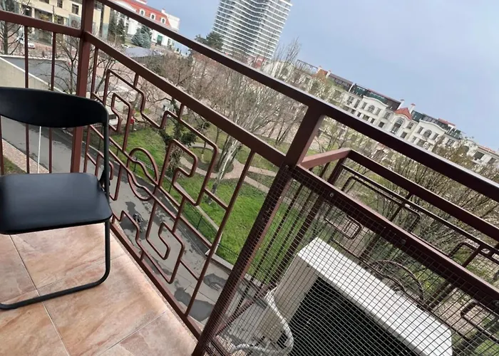 спальня-студия с видом на море и парк * Odessa