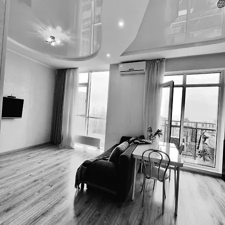 спальня-студия с видом на море и парк